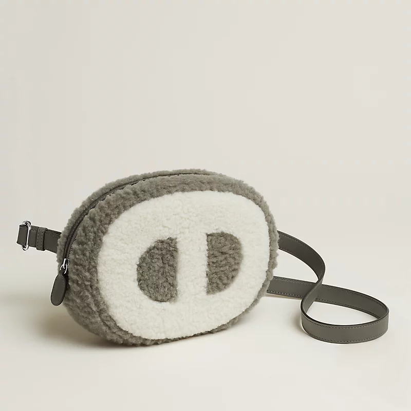 In-the-Loop plush belt bag gris Meyer/écru/gris Meyer 2 In-the-Loop plush belt bag gris Meyer/écru/gris Meyer