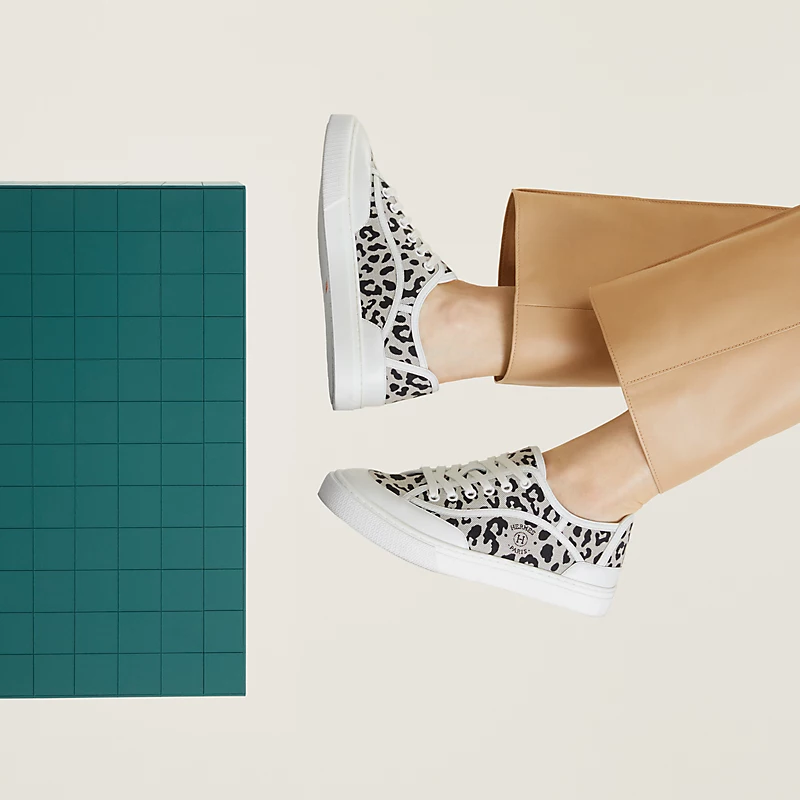 Get sneaker prunoir/blanc