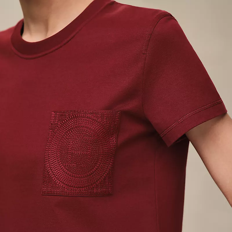 Embroidered pocket t-shirt rouge carmin 4 Embroidered pocket t-shirt rouge carmin