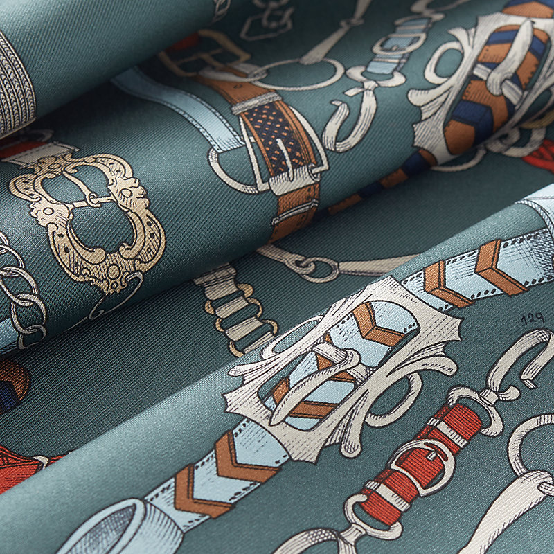 Les Chevaux Dechaines scarf 90 ardoise clair/corail/gris 3 Les Chevaux Dechaines scarf 90 ardoise clair/corail/gris
