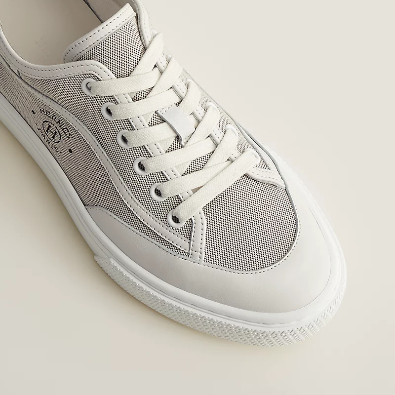 Get sneaker prunoir/blanc