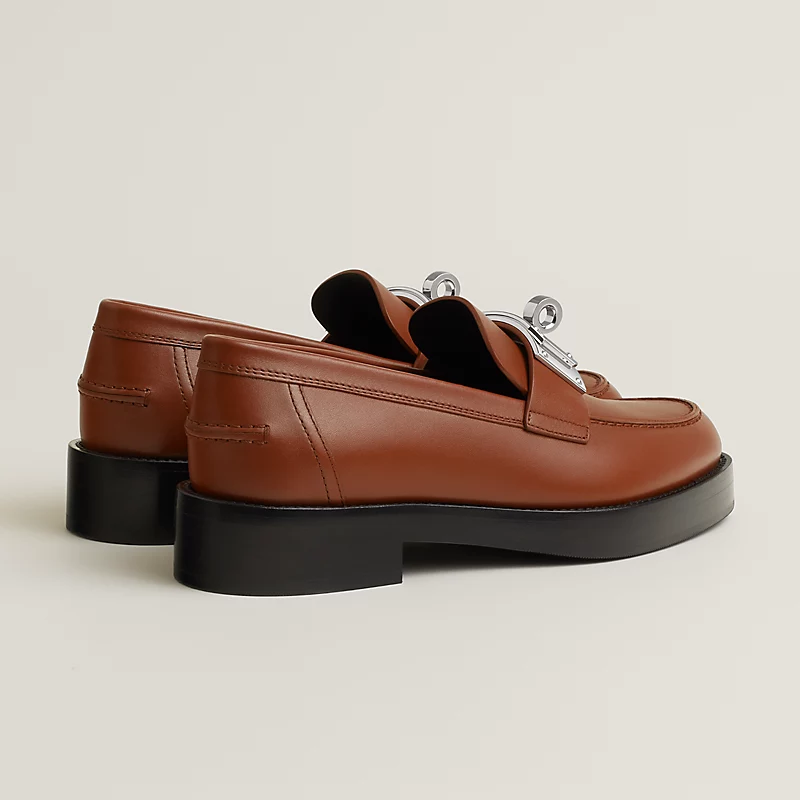 Hot loafer gold
